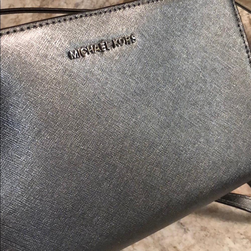 Crossbody - Picture 6 of 6